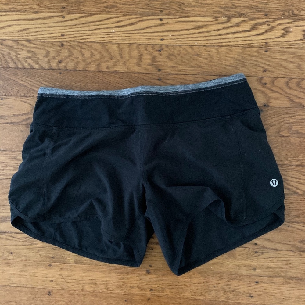 Lululemon running shorts size 4